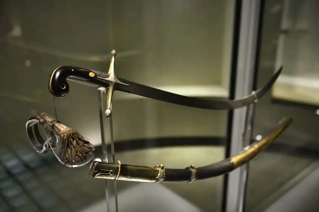 Renunció la directora del Museo Histórico Nacional por el traslado del sable corvo de San Martín