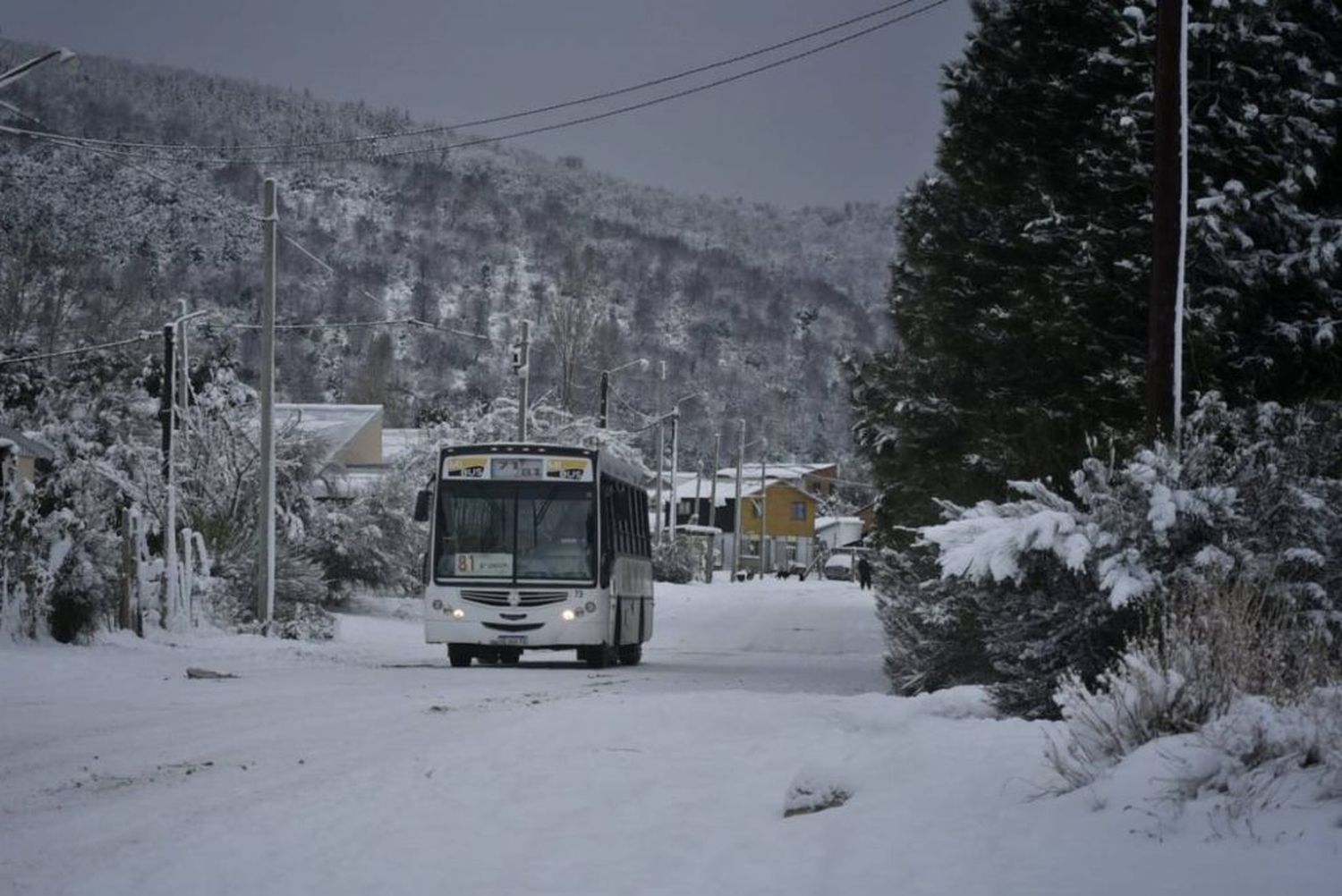 Bariloche recupera lentamente su ritmo habitual tras el temporal
