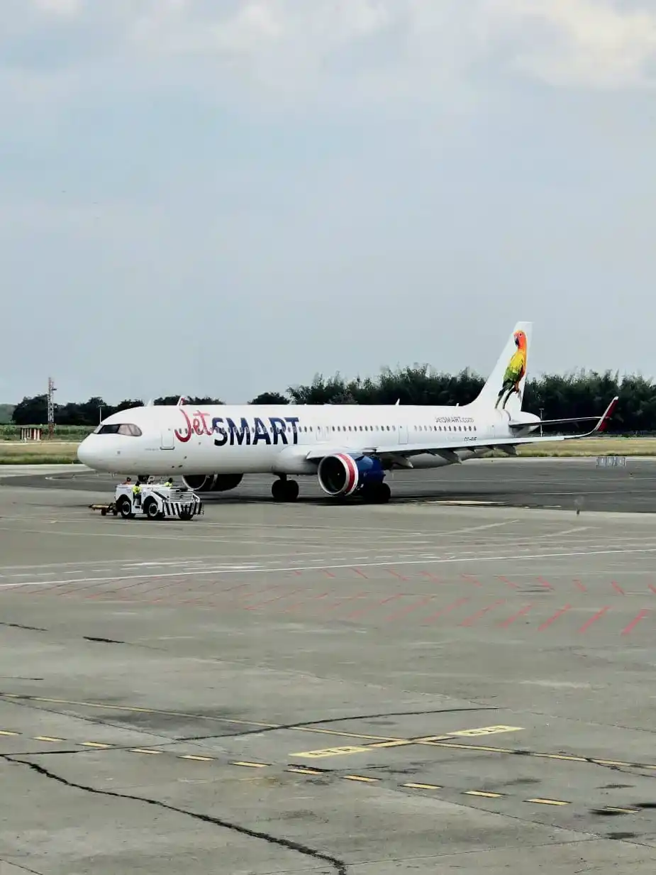Autorizaron a una nueva línea aérea a volar entre Argentina y Colombia.
