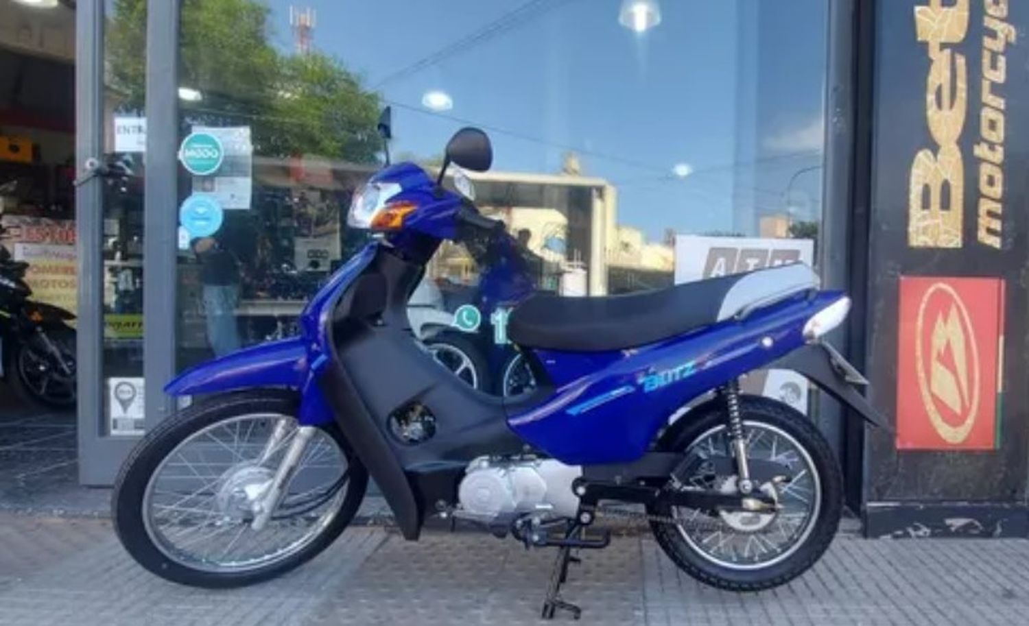 "Si te caés, la única que te queda es levantarte", dijo el churrero de Viva la Pepa tras el robo de su moto