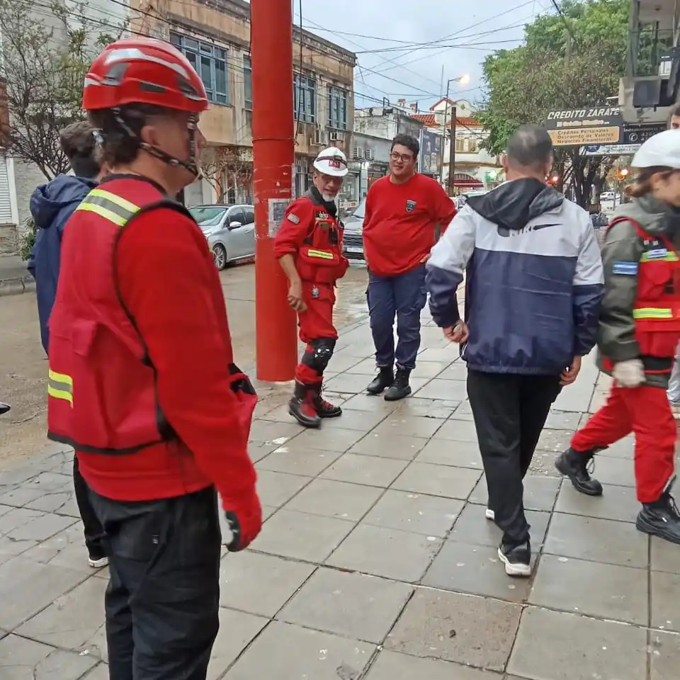 La Asociación K9 Gualeguay prestó asistencia en Zárate durante el temporal