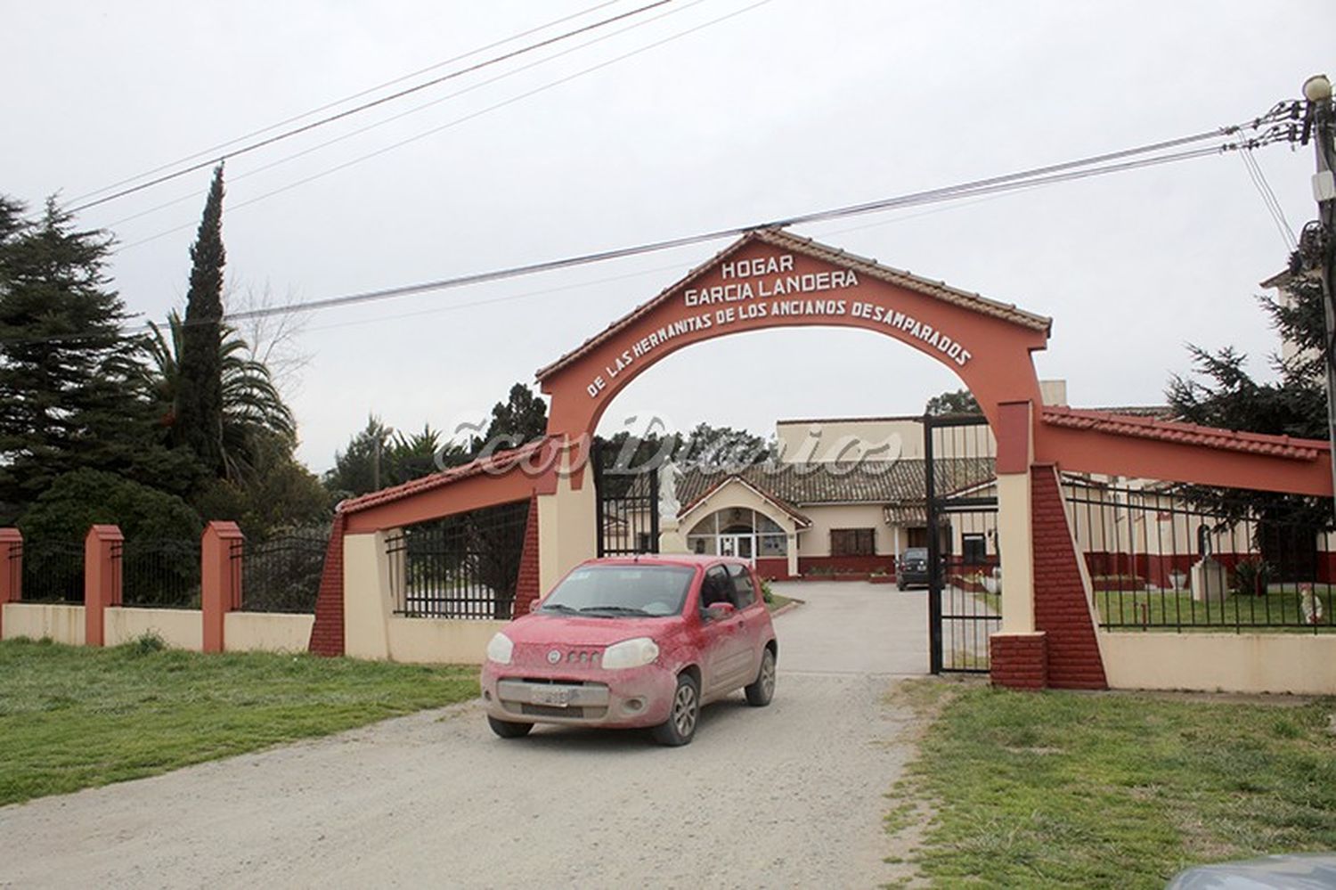 Hogar Landera. Sobre ruta 86