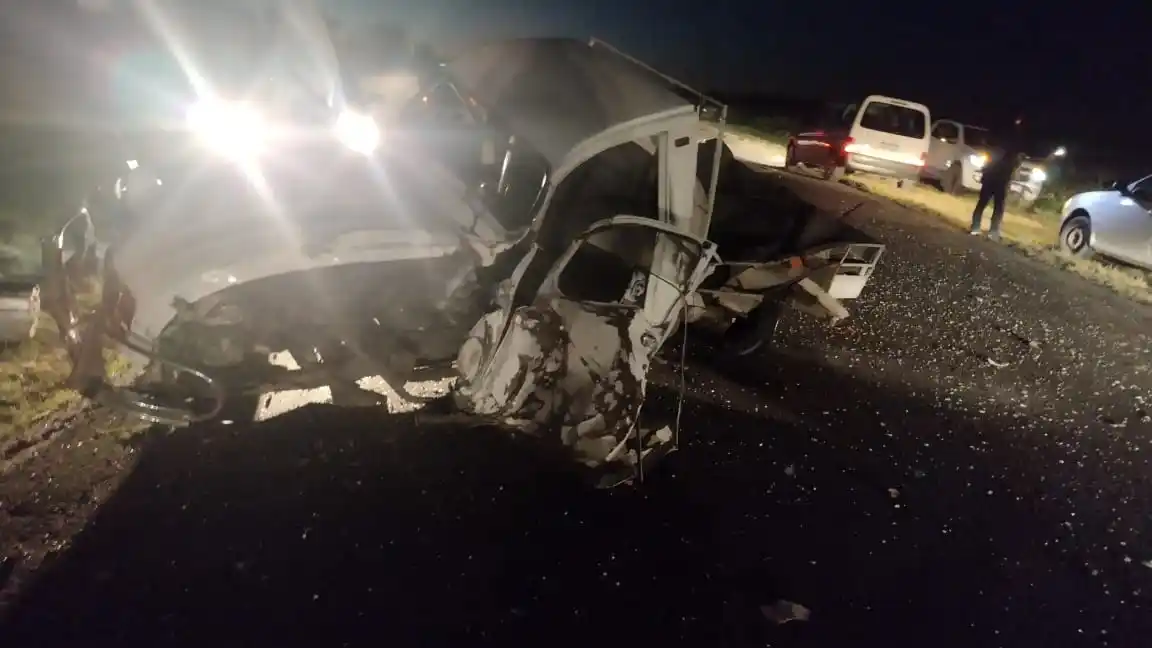 Otro vez la Ruta 20: dos autos chocaron de frente a pocos kilómetros de Gualeguaychú