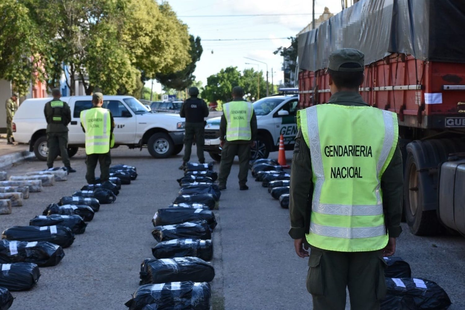 Un conductor ocultaba 978 kilos de marihuana entre carga de arroz