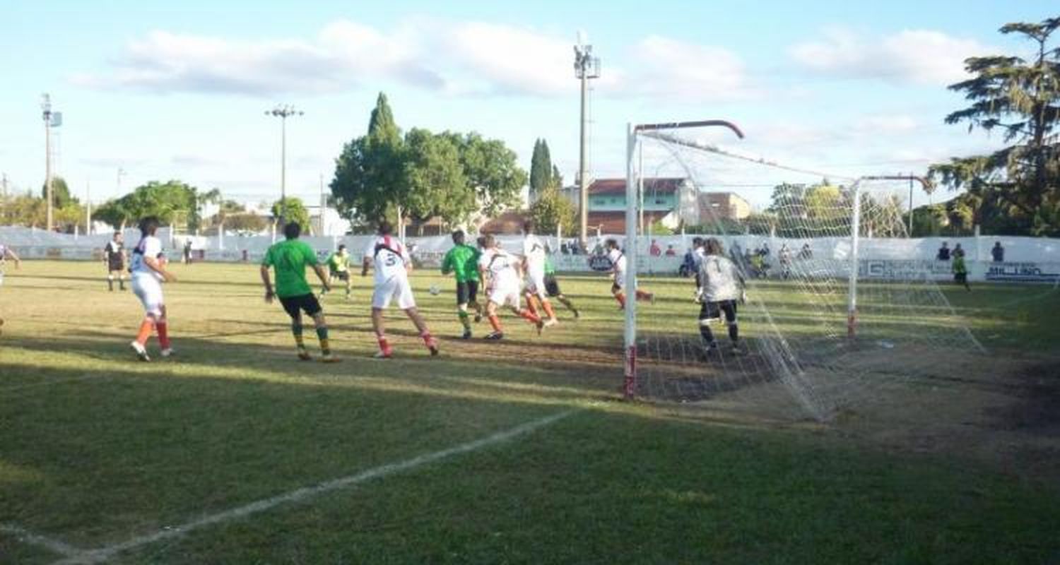 Paraná venció a San Roque y se afirma