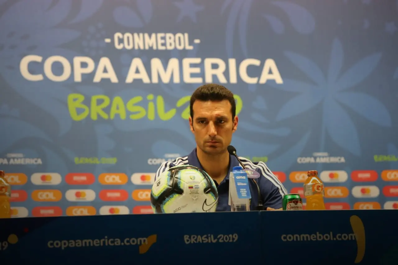 Scaloni: «Agüero va a ser titular»