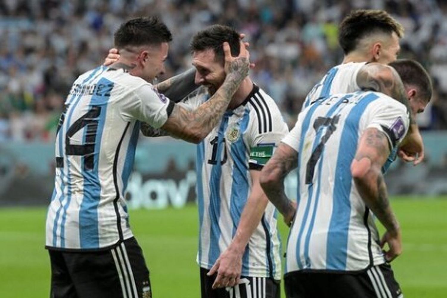 Con Messi como titular, Argentina visita a Perú