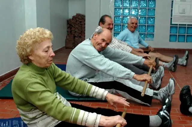 Inscriben en cursos adultos mayores de la Unicén