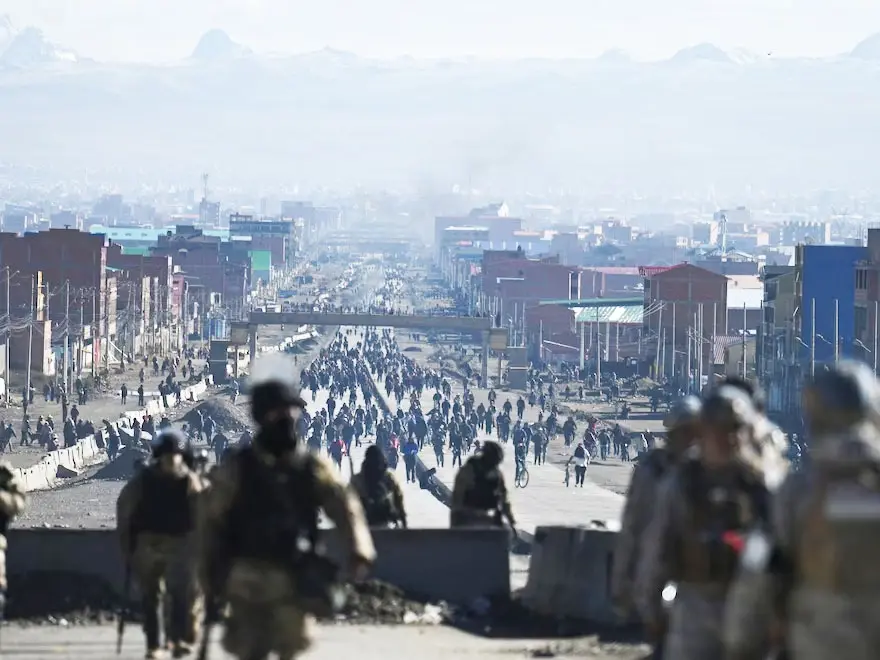 La Defensoría del Pueblo registra siete muertos y 23 heridos desde que empezaron los conflictos en Bolivia