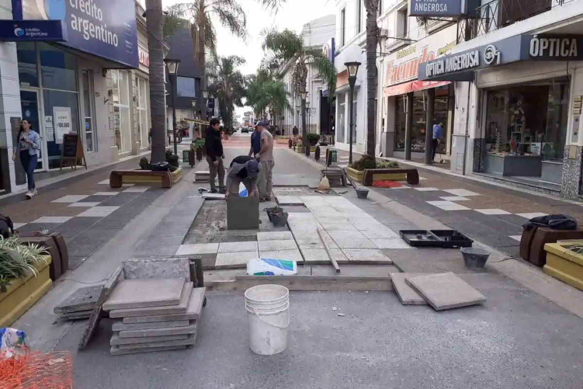 Avanzan los trabajos en la semipeatonal de la ciudad