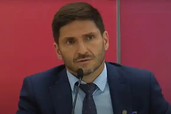 Pullaro, a los responsables de los crímenes: “Vamos a dar con cada uno de ellos y van a pasar toda su vida pudriéndose en la cárcel”