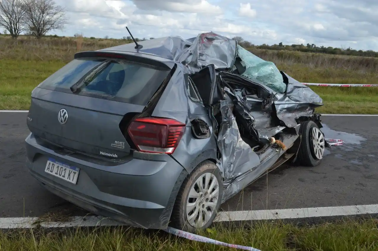 Colisión en la intersección de Ruta 127 y 32 involucró a un camión y un auto