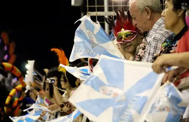 13 mil personas en la tercera noche del Carnaval del País 