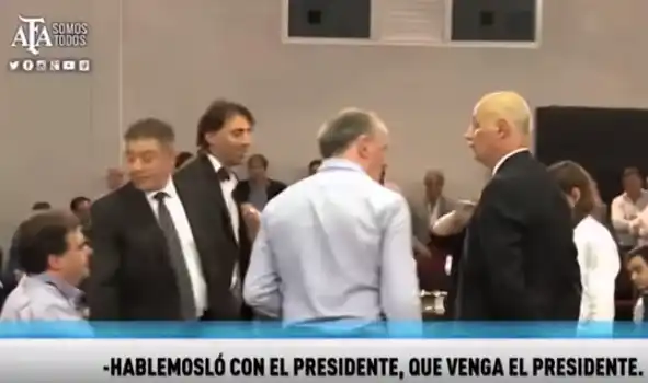 "Pero la put... madre", el momento clave del papelón en AFA