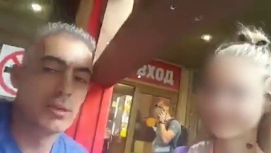 Exigen disculpas del argentino que humilló a una rusa haciéndole decir guarangadas