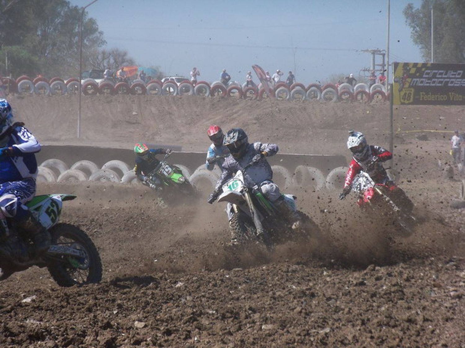 Motocross. En el renovado circuito Federico Vita Gualeguay vivió otra gran fiesta.