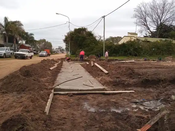 Avanza el plan de más de 400 cuadras de cordón cuneta