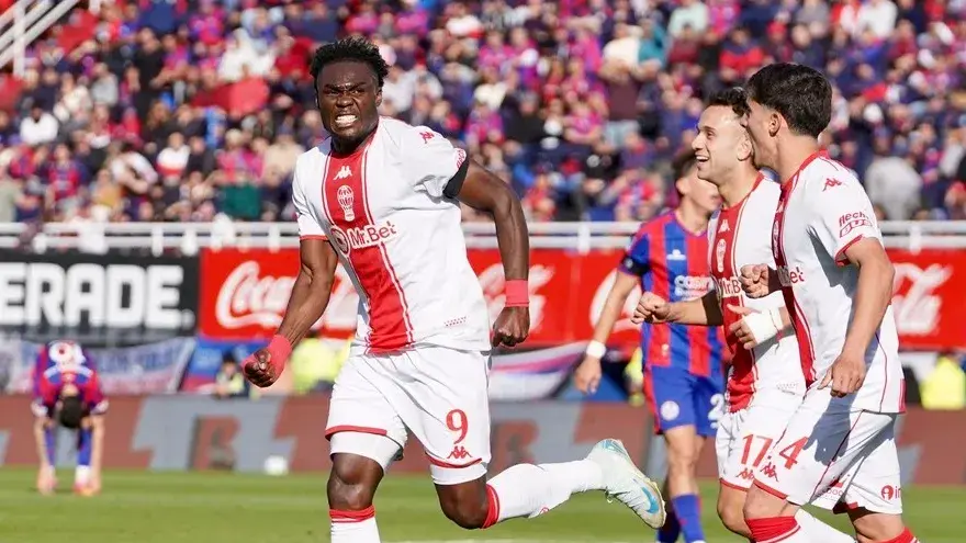 Caicedo fue el verdugo de la tarde en el Nuevo Gasómetro