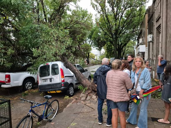 Una cola de tornado causó destrozos en Casilda: “Algunos hogares lo perdieron todo”
