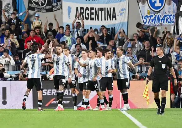 La Argentina bailó a Brasil por las Eliminatorias con un desempeño brillante