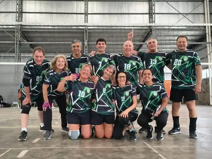 Newcom: un deporte que crece y convoca a adultos mayores a sumarse