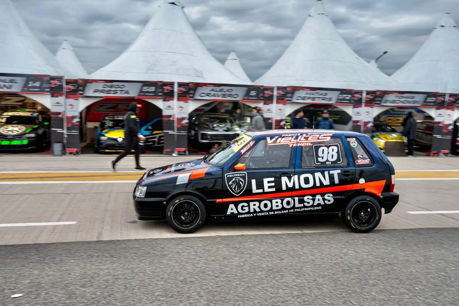 Melo, uno de los tandilenses en Capital.