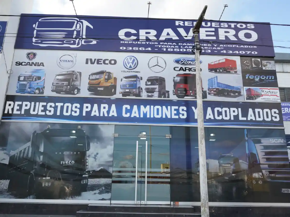 Repuestos Cravero estrenó nueva casa pero mantiene su esencia