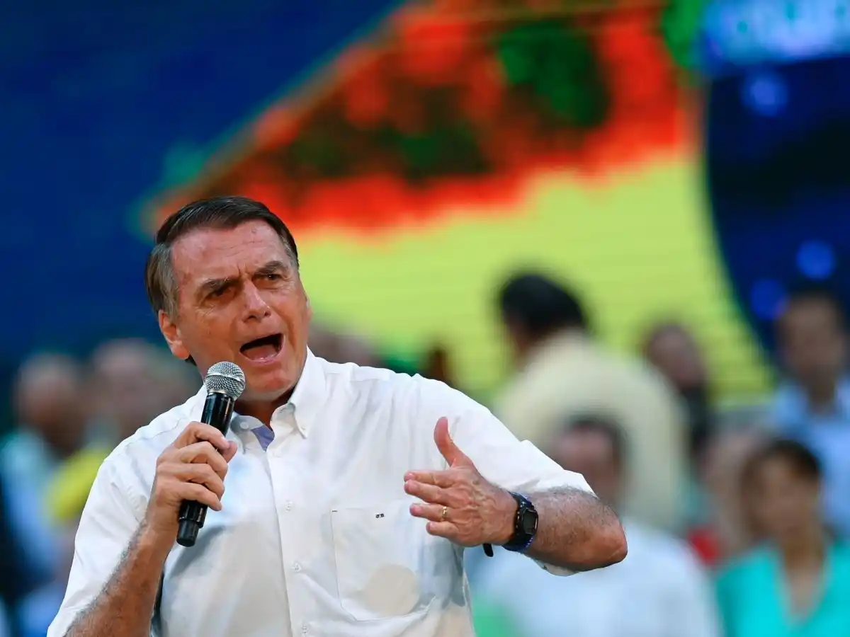 "Escasez, pobreza y desempleo": Jair Bolsonaro criticó a la Argentina por el uso del lenguaje inclusivo