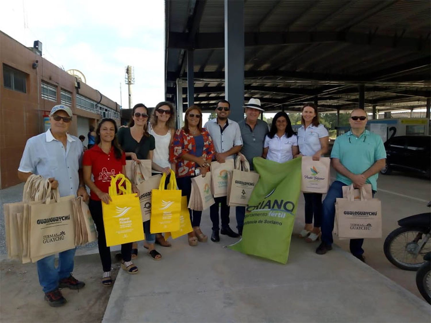 Mesa binacional: se realizó una acción  directa de promoción turística en el  Puente Internacional General San Martín