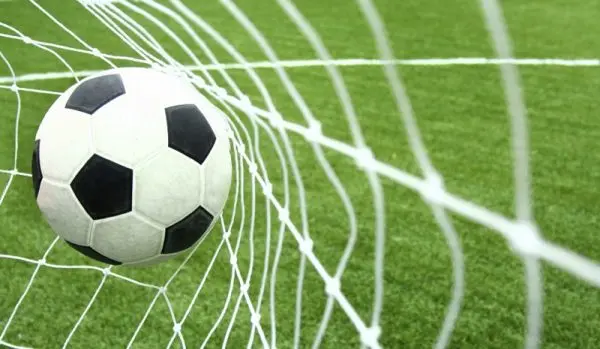 Breves fútbol local
