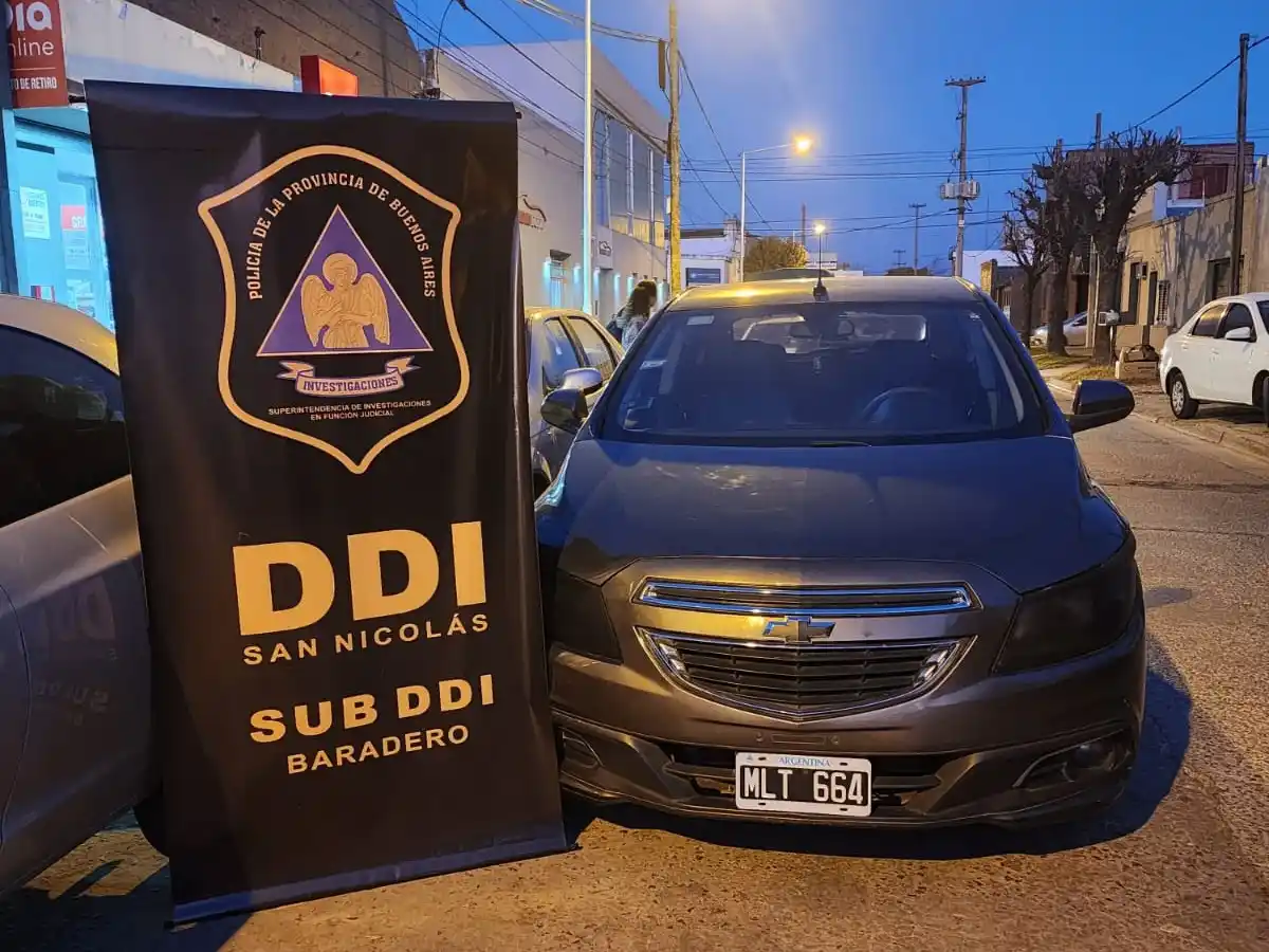 auto robado lomas de zamora ddi recuperado