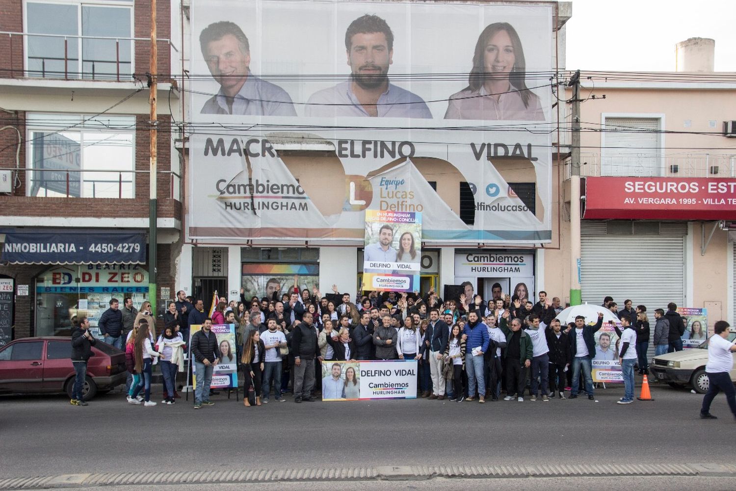 Elecciones 2017: Delfino, Cabrera y Tagliaferro salieron de timbreo por Villa Tesei