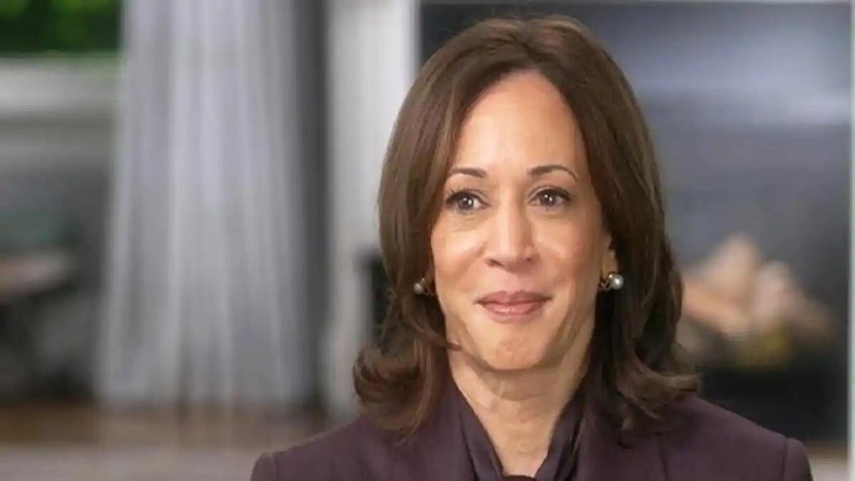 KAMALA admite que tiene un arma y la ha disparado: polémica entrevista a días de las elecciones