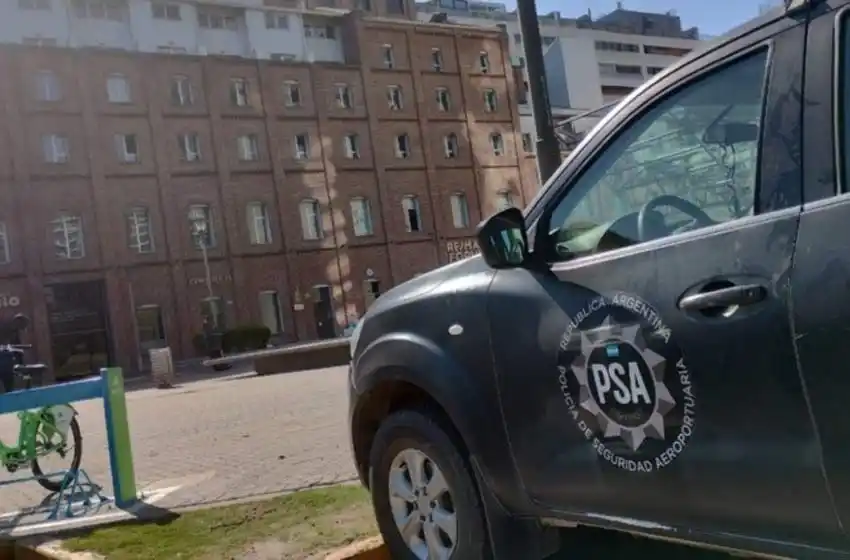 Ocho allanamientos por venta de iPhones en Puerto Norte y microcentro