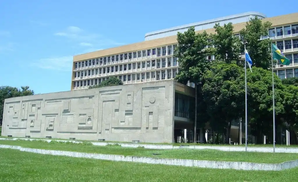 Por los recortes, la Universidad de Río de Janeiro anuncia su posible cierre