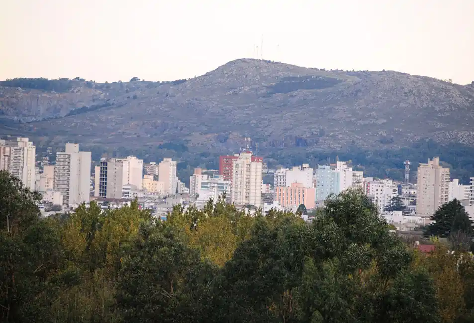Alerta meteorológico por ráfagas de hasta 80 kilómetros por hora para Tandil y la zona
