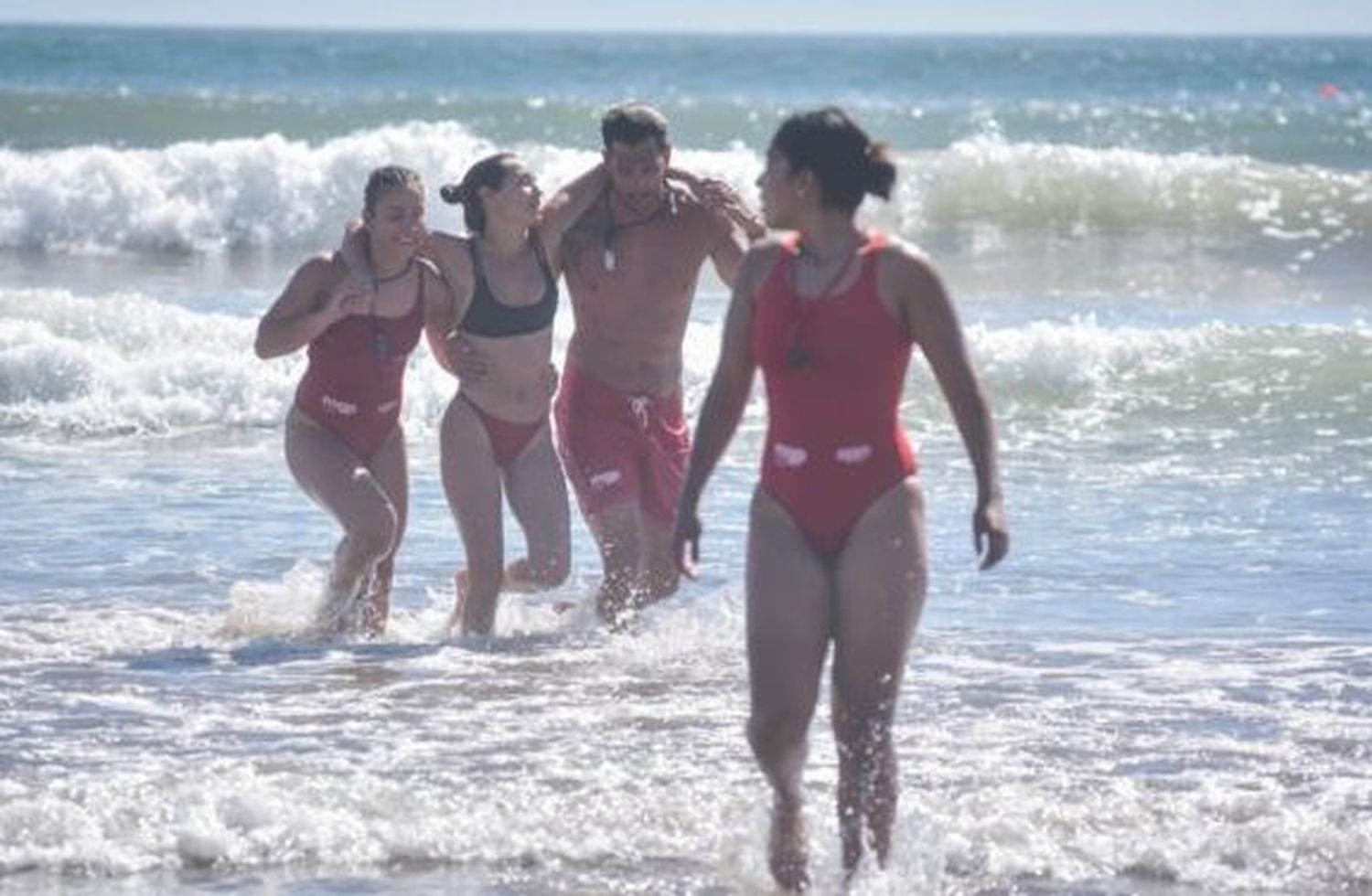 Seleccionan guardavidas que representen a Mar del Plata en una competencia de rescate