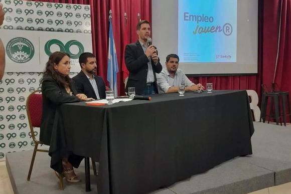 Autoridades de San Vicente presentes en la jornada del Programa Empleo Joven en Rafaela