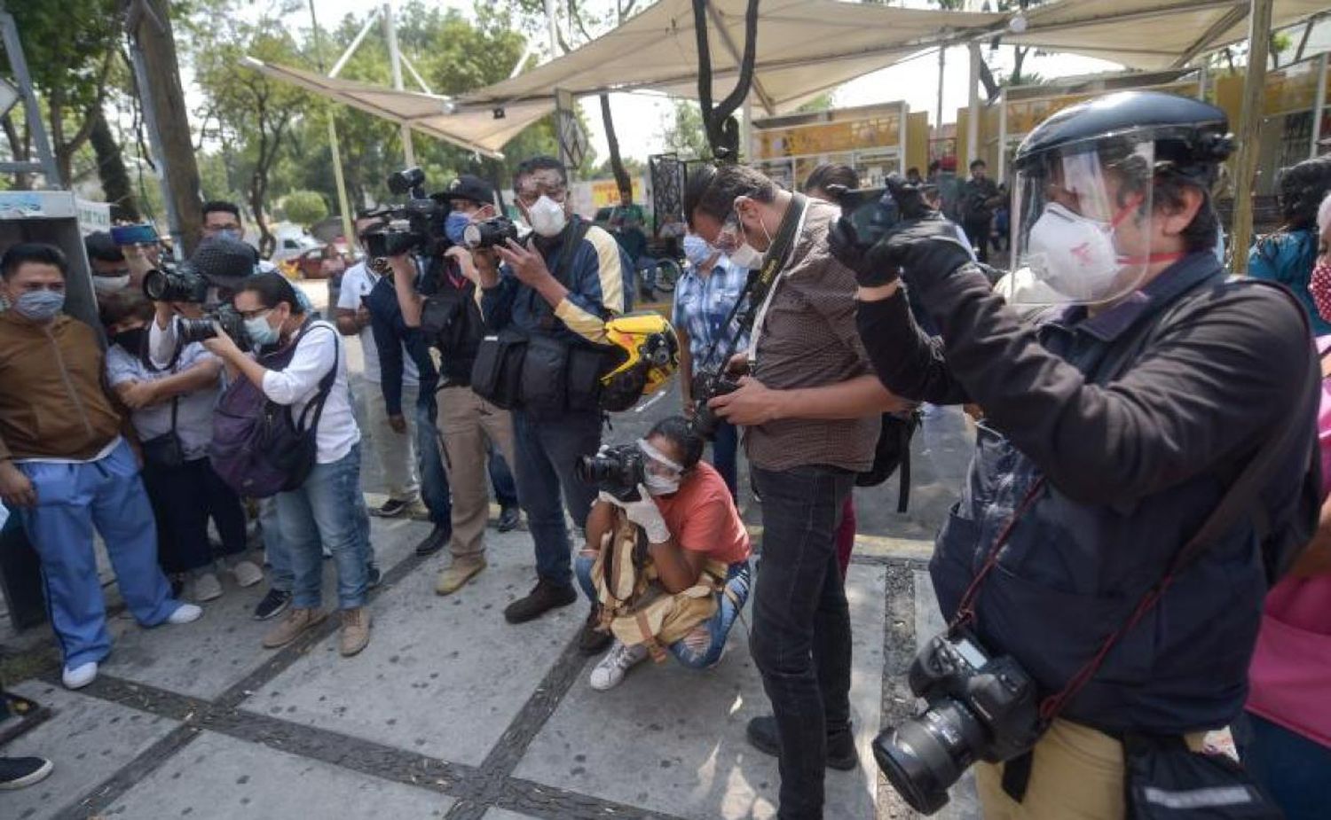 Pandemia: el 70% de los periodistas que la cubren tienen angustia psicológica