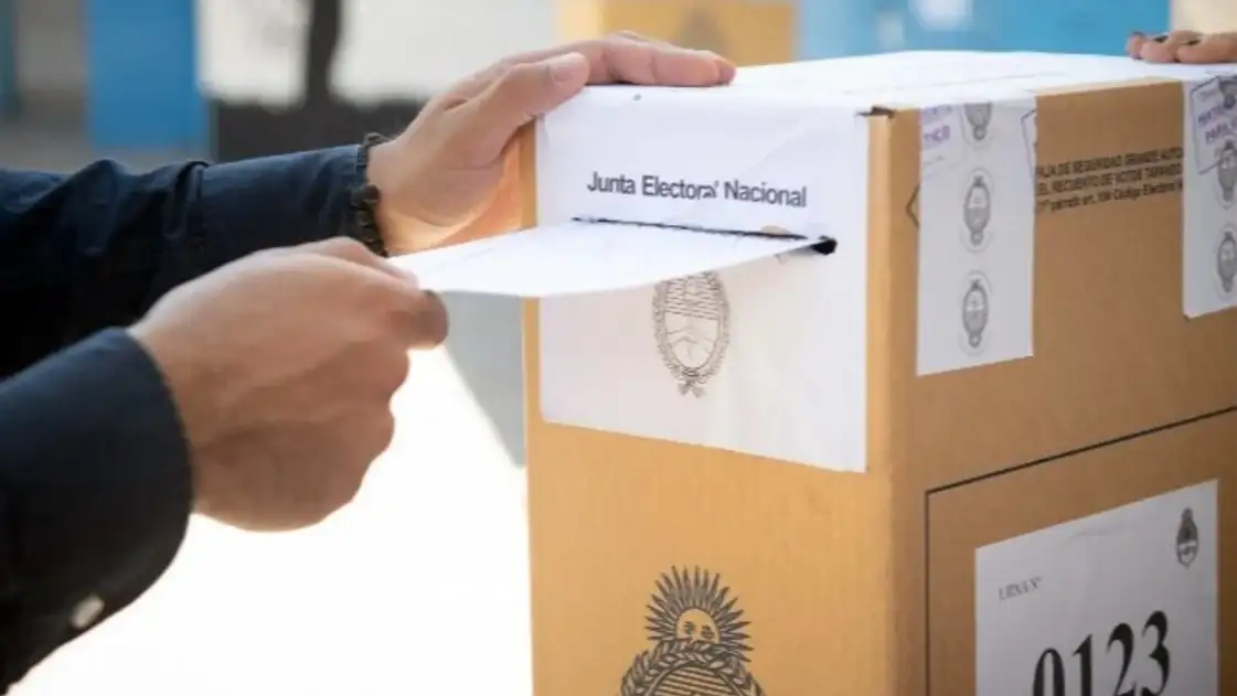 Urna Elecciones 2025