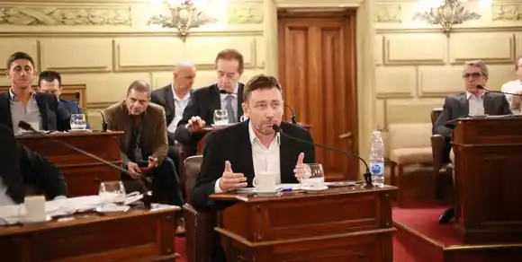 Retenciones 0 para pocos: Un senador radical habla de "estafa" a la buena fe de sectores productivos