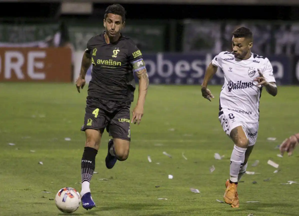 Grana y Silva, mano a mano en Caballito.