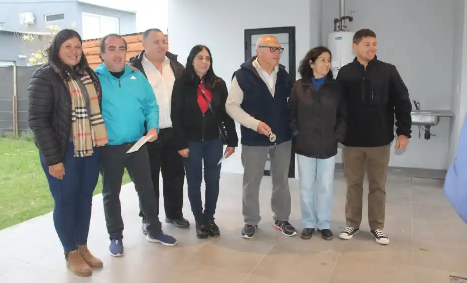 Se entregaron la casa y otros premios de la rifa de Sportiva