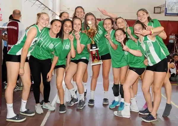 Se definieron los campeones en Sub 13, Sub 15 y Maxi de la Asociación de Voley