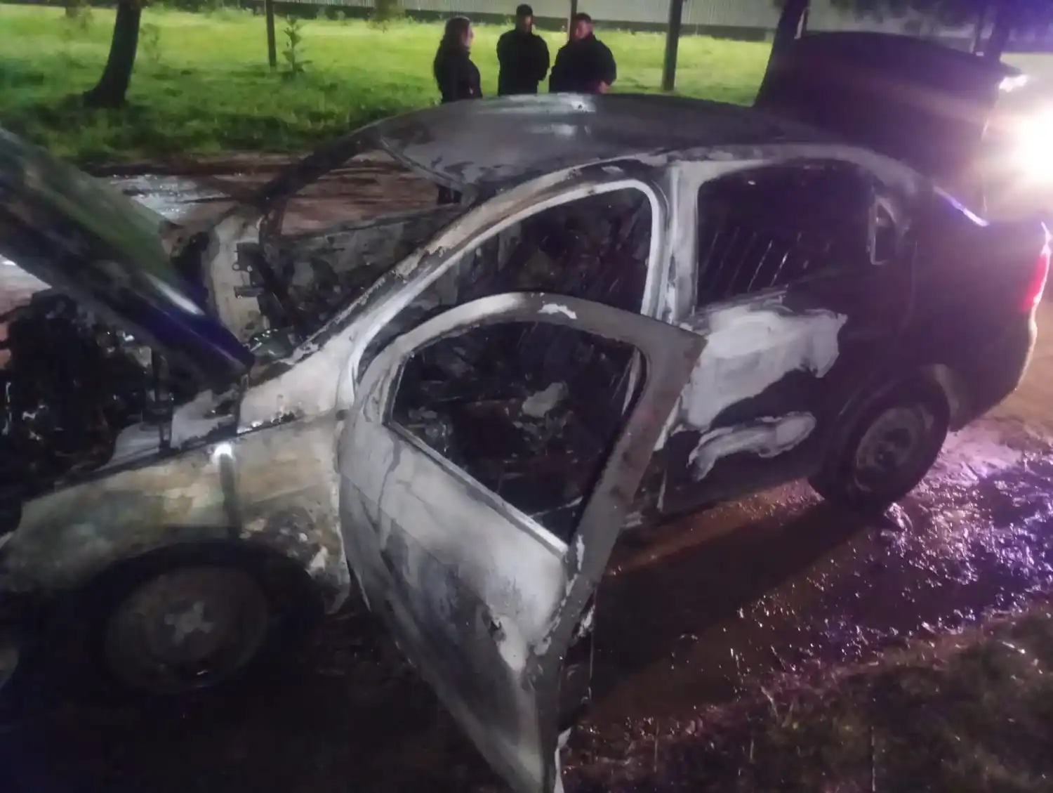 auto incendiado