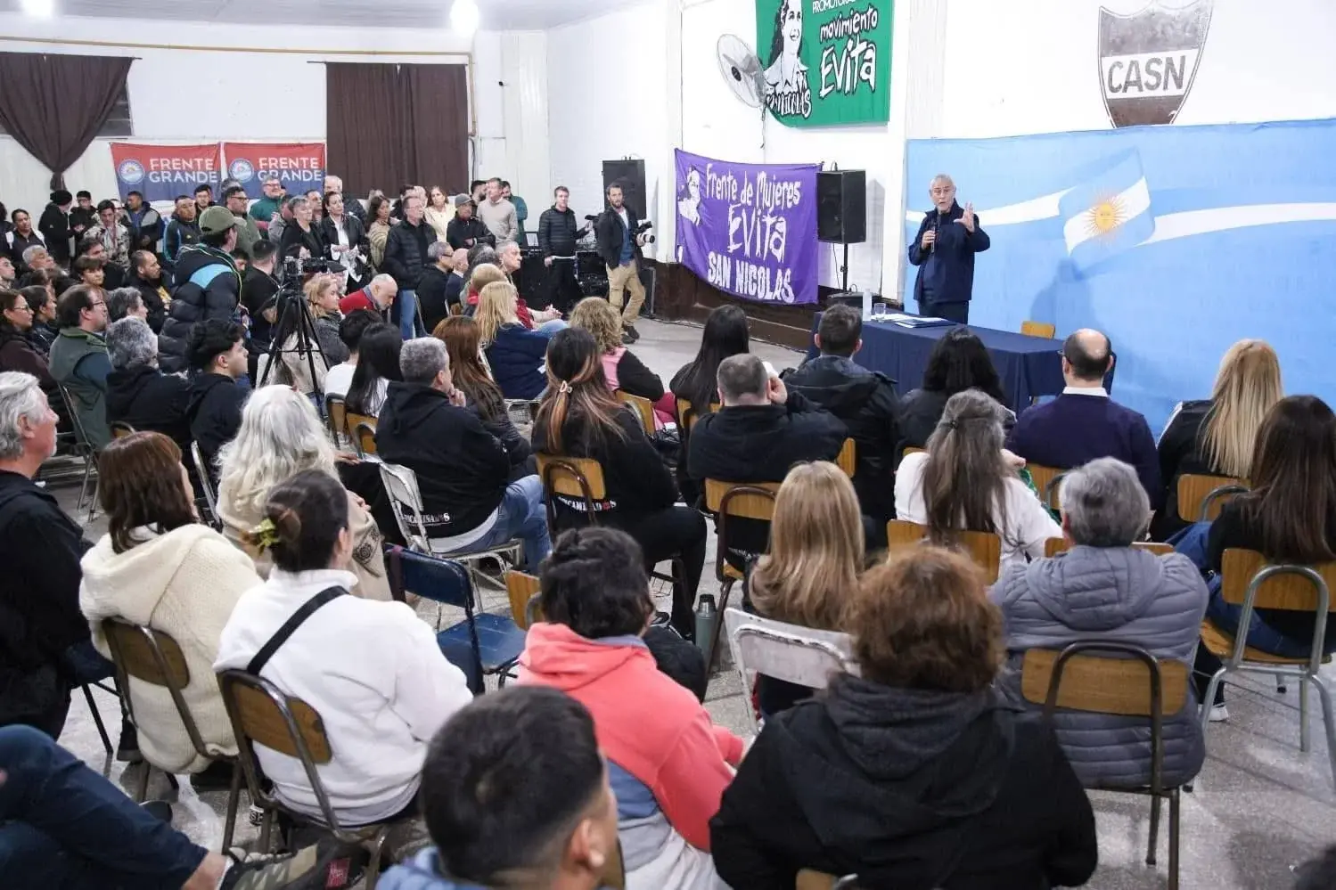 Ferraresi estuvo en Zárate y en San Nicolás.