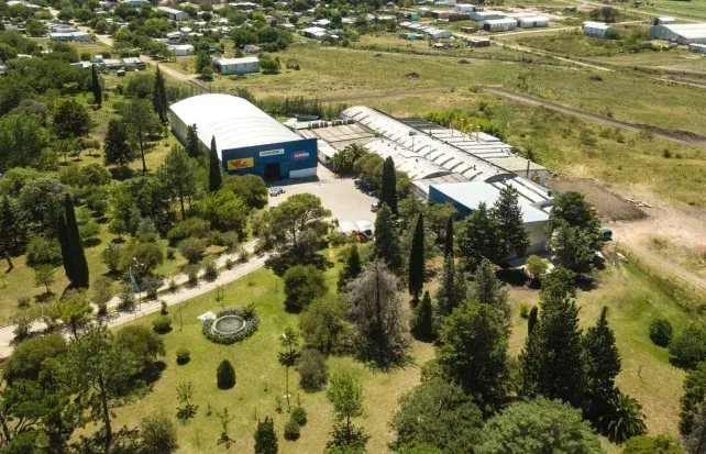 Detienen a dos ex operarios por amenazas a dueña de fábrica de baterías FADEMI