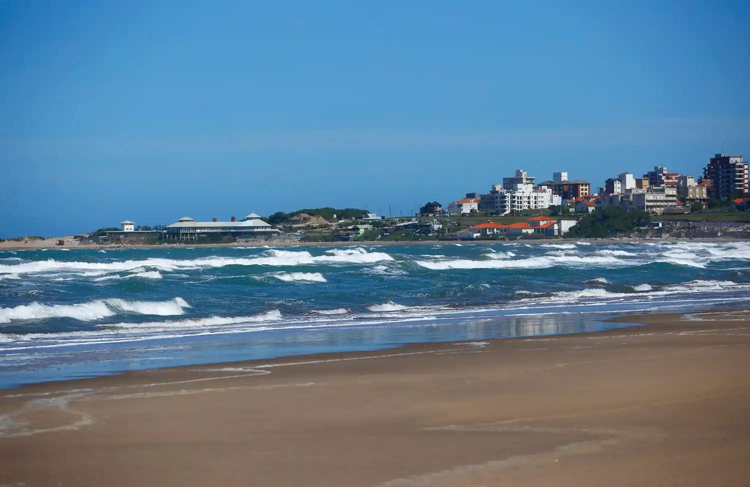 La temporada no despega: “Hay muchas consultas y pocas concreciones”, afirmó asociación hotelera marplatense