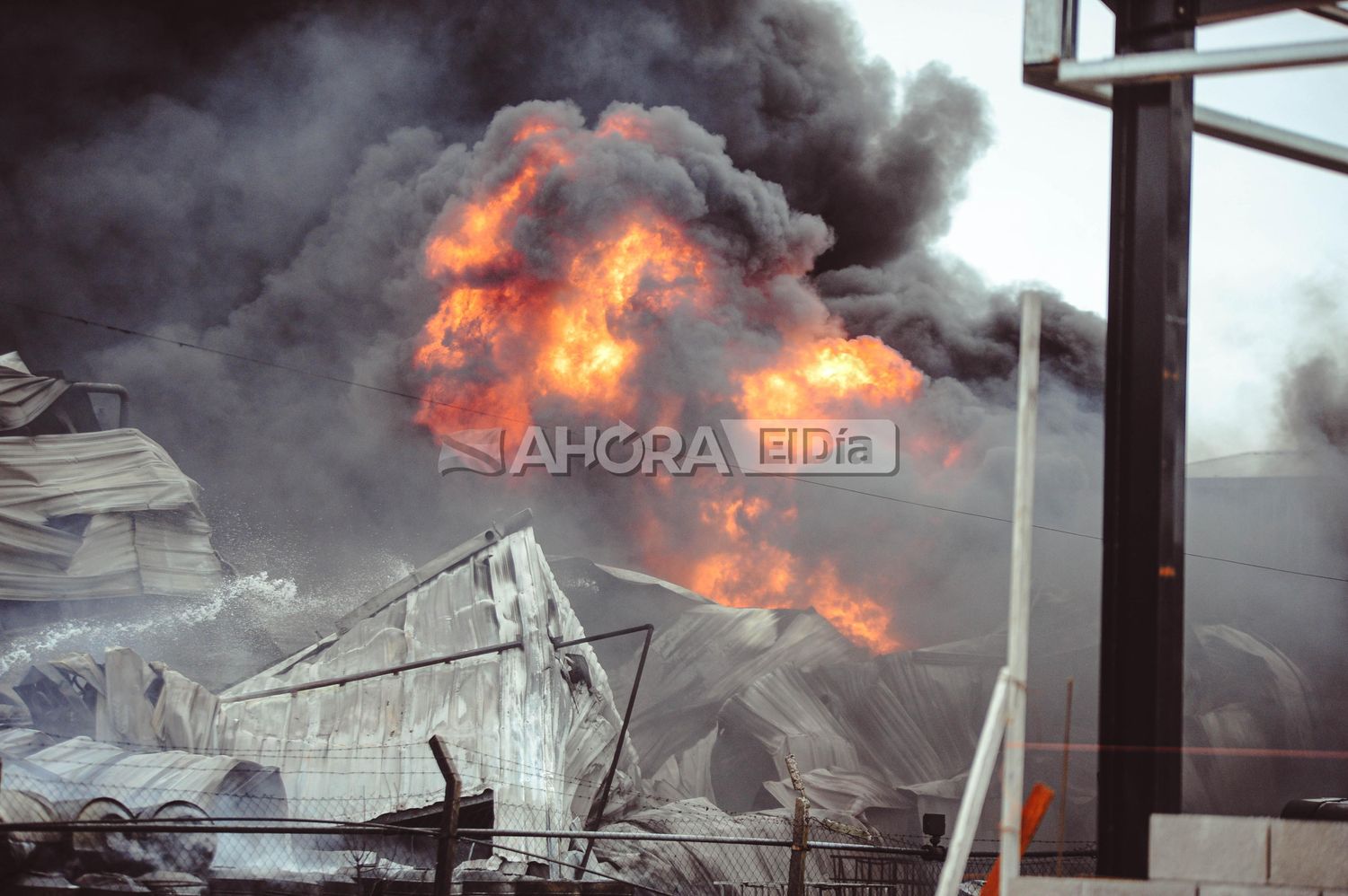 incendio from arg parque industrial ex resyder - 1