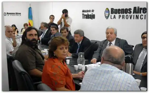 Paritaria docente: La reunión clave entre gremios y Provincia será a las 17.00